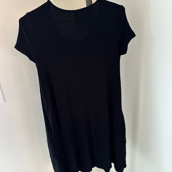 Harlow Black Cap Sleeve DRESS - Picture 6 of 6